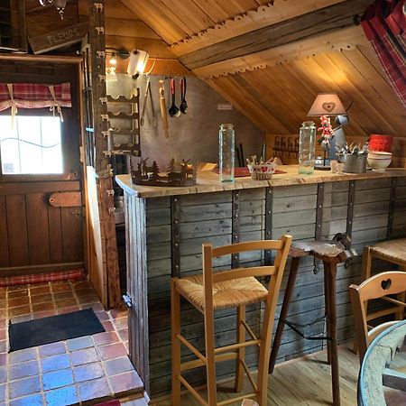 Gite "Le Refuge" Dans Un Domaine De 7Ha Au Calme Vimoutiers Exterior foto