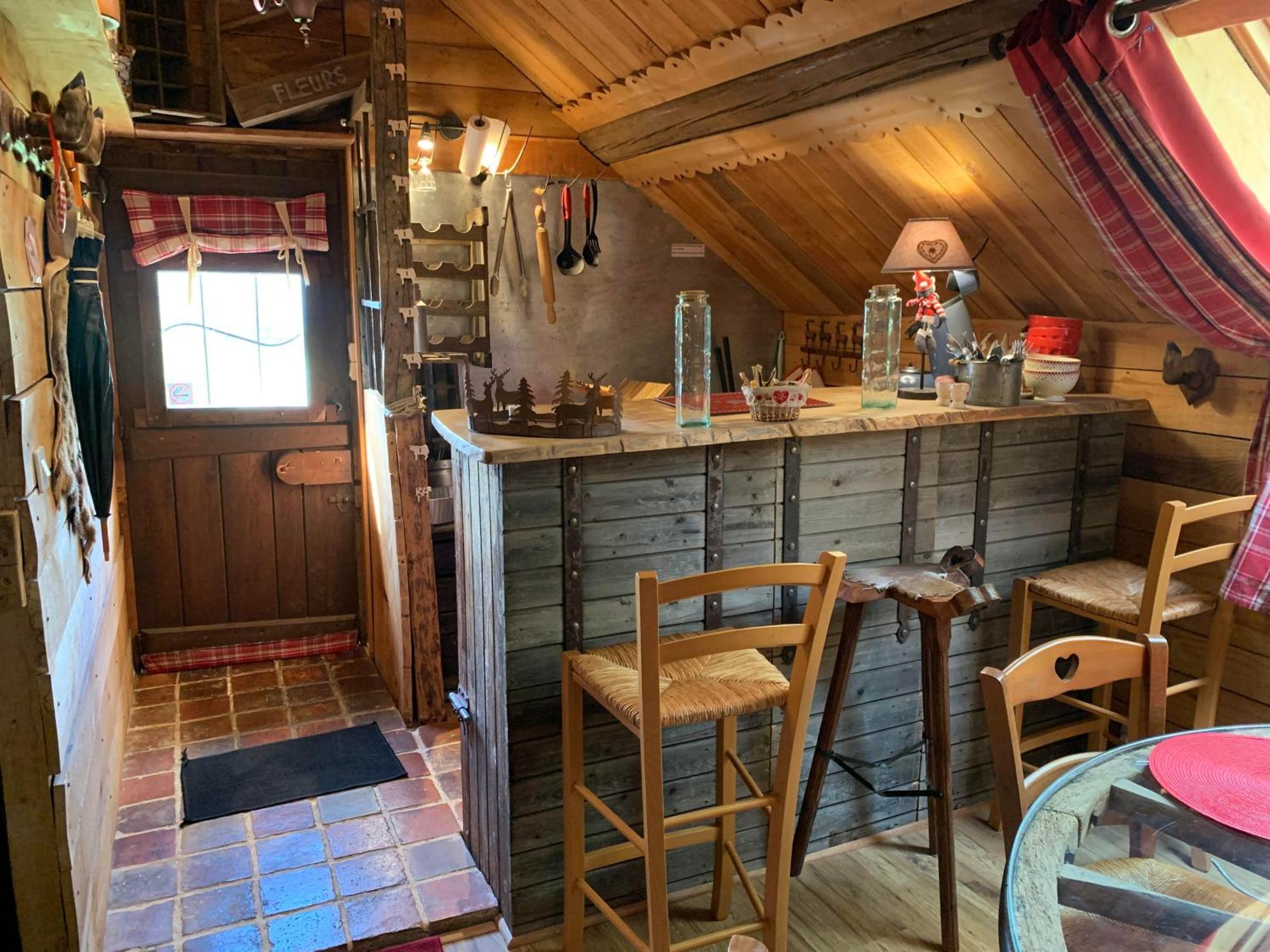 Gite "Le Refuge" Dans Un Domaine De 7Ha Au Calme Vimoutiers Exterior foto